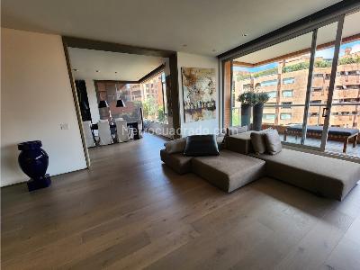 Apartamento de 3 alcobas en venta en Los Rosales Reservado, Bogotá, 469 m² · foto 9 de 20