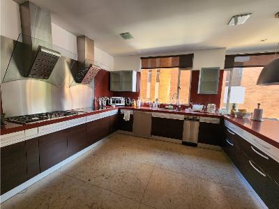 Apartamento de 3 alcobas en venta en Los Rosales Reservado, Bogotá, 469 m² · foto 14 de 20