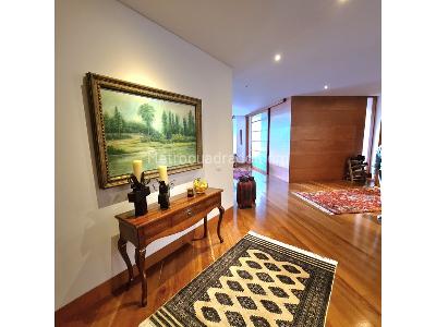Apartamento de 4 alcobas en venta en Los Rosales Reservado, Bogotá, 430 m² · foto 8 de 20