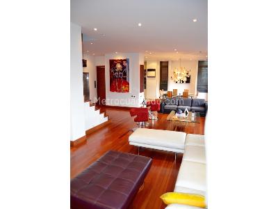 Casa de 4 alcobas en venta en Altos Del Retiro, Bogotá, 476 m² · foto 2 de 20