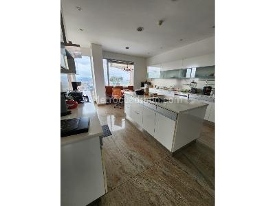 Apartamento de 3 alcobas en venta en Los Rosales, Bogotá, 553 m² · foto 16 de 20