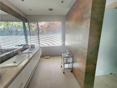 Apartamento de 3 alcobas en venta en El Refugio, Bogotá, 439 m² · foto 5 de 20