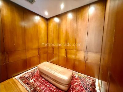 Apartamento en venta en Los Rosales, Bogotá · foto 18 de 20