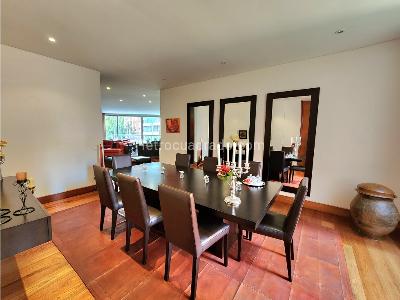 Apartamento de 3 alcobas en venta en Los Rosales Reservado, Bogotá, 332 m² · foto 5 de 19