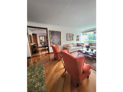 Apartamento de 3 alcobas en venta en Chico Cabrera, Bogotá, 307 m² · foto 4 de 20