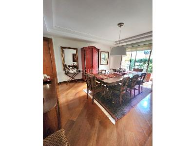 Apartamento de 3 alcobas en venta en Chico Cabrera, Bogotá, 307 m² · foto 5 de 20