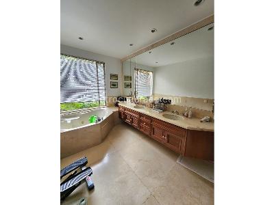 Apartamento de 3 alcobas en venta en Chico Cabrera, Bogotá, 307 m² · foto 17 de 20
