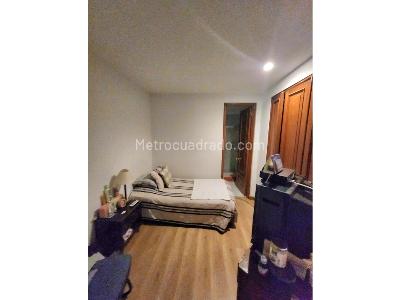 Apartamento de 3 alcobas en venta en Chico Cabrera, Bogotá, 307 m² · foto 18 de 20