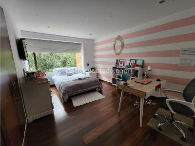 Apartamento de 4 alcobas en venta en Altos Del Retiro, Bogotá, 360 m² · foto 19 de 20