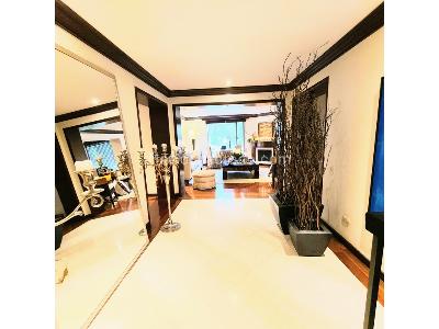 Apartamento de 3 alcobas en venta en Chico Reservado, Bogotá, 205 m² · foto 9 de 19