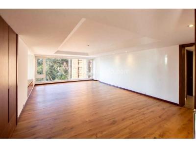 Apartamento de 5 alcobas en venta en El Refugio, Bogotá, 485 m² · foto 7 de 20