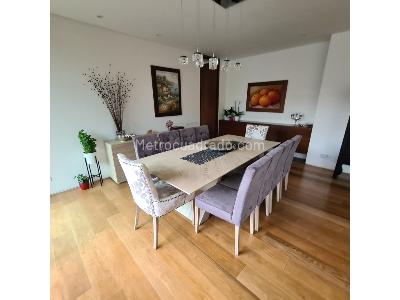Apartamento de 3 alcobas en venta en Altos Del Retiro, Bogotá, 261 m² · foto 6 de 20