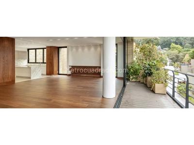 Casa de 4 alcobas en venta en El Refugio, Bogotá, 552 m² · foto 4 de 18
