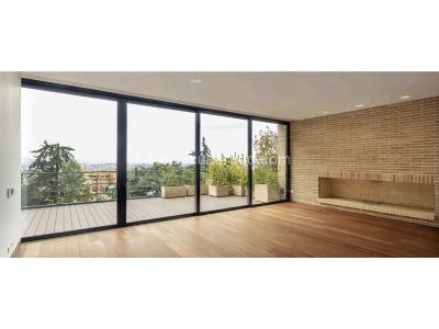 Casa de 4 alcobas en venta en El Refugio, Bogotá, 552 m² · foto 9 de 18