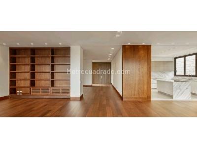 Casa de 4 alcobas en venta en El Refugio, Bogotá, 552 m² · foto 10 de 18