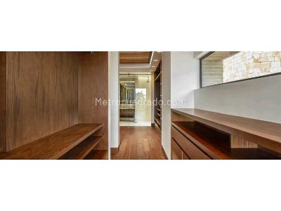Casa de 4 alcobas en venta en El Refugio, Bogotá, 552 m² · foto 13 de 18