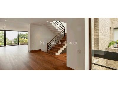Casa de 4 alcobas en venta en El Refugio, Bogotá, 552 m² · foto 14 de 18