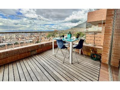 Apartamento de 3 alcobas en venta en Los Rosales, Bogotá, 305 m² · foto 3 de 15