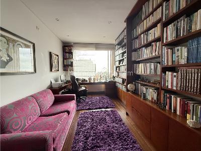 Apartamento de 3 alcobas en venta en Los Rosales, Bogotá, 305 m² · foto 8 de 15