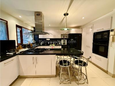 Apartamento en venta en Los Rosales, Bogotá · foto 7 de 13