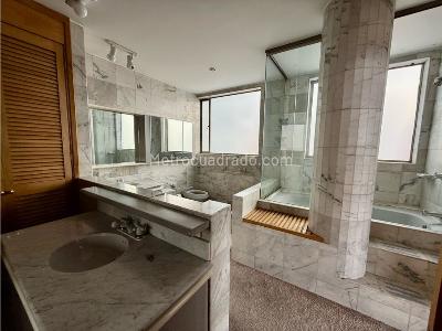 Apartamento en venta en Los Rosales, Bogotá · foto 15 de 20