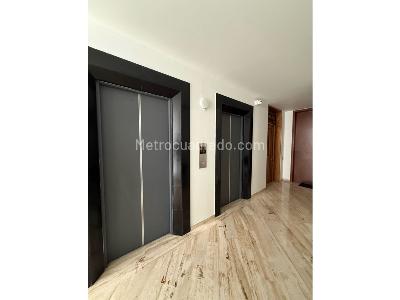 Apartamento en venta en Los Rosales, Bogotá · foto 19 de 20