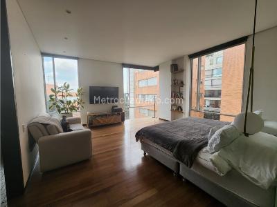 Apartamento de 3 alcobas en venta en El Refugio, Bogotá, 197 m² · foto 10 de 20