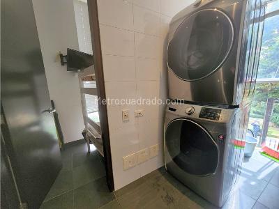 Apartamento de 3 alcobas en venta en El Refugio, Bogotá, 197 m² · foto 14 de 20