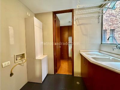 Apartamento de 2 alcobas en venta en El Refugio, Bogotá, 165 m² · foto 9 de 17