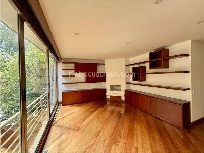 Apartamento de 2 alcobas en venta en El Refugio, Bogotá, 165 m² · foto 12 de 17