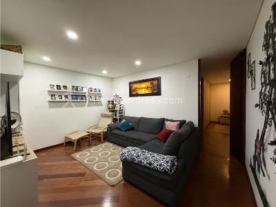 Apartamento de 3 alcobas en venta en Los Rosales, Bogotá, 185 m² · foto 9 de 15