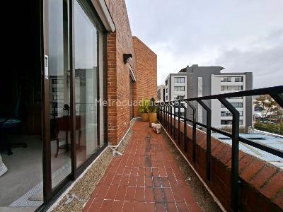 Apartamento de 3 alcobas en venta en La Carolina, Bogotá, 285 m² · foto 5 de 18