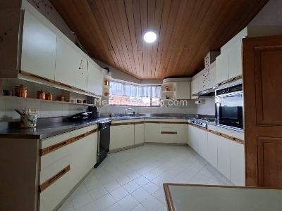 Apartamento de 3 alcobas en venta en La Carolina, Bogotá, 285 m² · foto 4 de 18