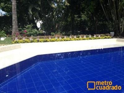 Casa de 4 alcobas en arriendo en El Peñon, Girardot, 200 m² · foto 14 de 15