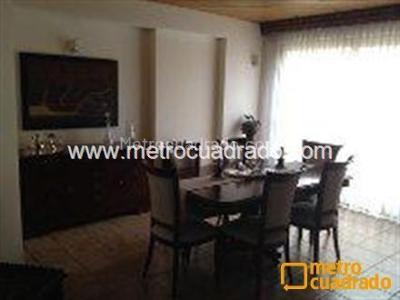 Casa de 3 alcobas en venta en Alhambra (Rio De Oro), Bogotá, 262 m² · foto 14 de 15