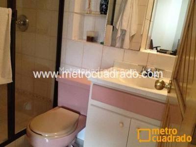 Casa de 3 alcobas en venta en Alhambra (Rio De Oro), Bogotá, 262 m² · foto 9 de 15