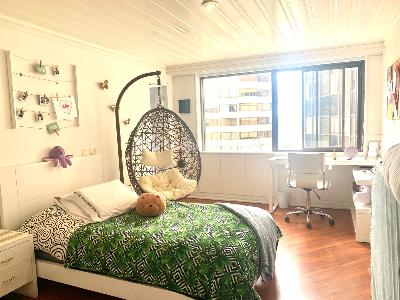 Apartamento de 3 alcobas en venta en El Refugio, Bogotá, 274 m² · foto 10 de 18