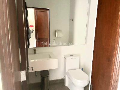 Casa de 5 alcobas en venta en El Nogal, Bogotá, 824 m² · foto 18 de 20