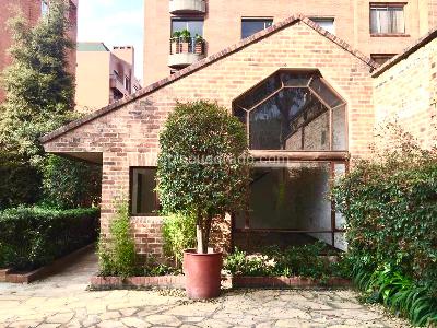 Casa de 5 alcobas en venta en El Nogal, Bogotá, 824 m² · foto 4 de 20