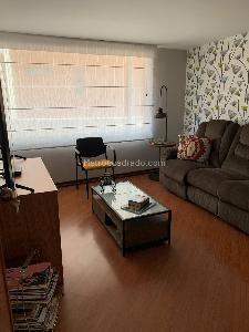 Casa de 4 alcobas en venta en Cedro Narvaez, Bogotá, 260 m² · foto 10 de 18