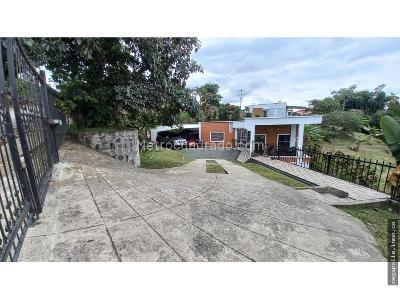 Casa de 3 alcobas en venta en Sector La Casona, Pereira, 236 m² · foto 3 de 20