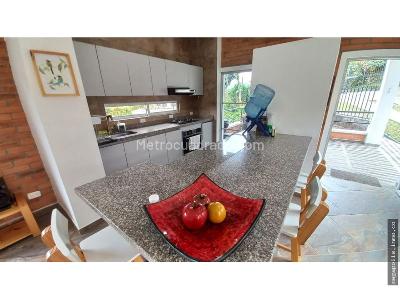 Casa de 3 alcobas en venta en Sector La Casona, Pereira, 236 m² · foto 9 de 20