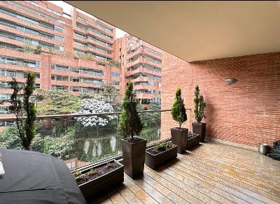Apartamento de 3 alcobas en venta en Chapinero Alto, Bogotá, 296 m² · foto 10 de 13