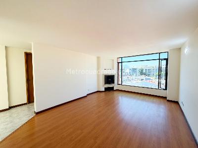 Apartamento de 3 alcobas en venta en Malibu, Bogotá, 157 m² · foto 3 de 20
