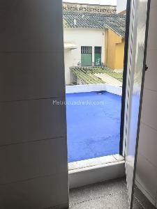 Casa de 4 alcobas en venta en Miraflores, Girardot, 234 m² · foto 2 de 10
