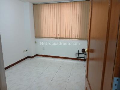 Apartamento en venta en Galerias, Bogotá · foto 2 de 17