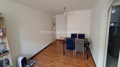 Apartamento de 3 alcobas en venta en El Redil De Galicia, Bogotá, 62 m² · foto 4 de 20