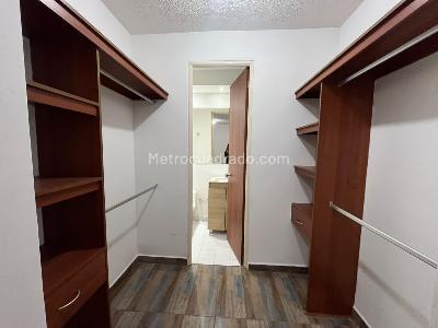 Apartamento de 3 alcobas en venta en Modelo Norte, Bogotá, 80 m² · foto 11 de 20