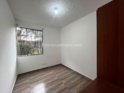 Apartamento de 3 alcobas en venta en Modelo Norte, Bogotá, 80 m² · foto 5 de 20