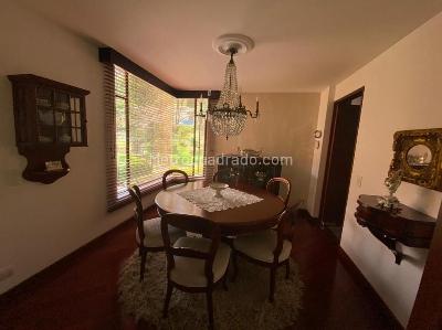 Apartamento de 2 alcobas en venta en La Carolina, Bogotá, 240 m² · foto 6 de 9